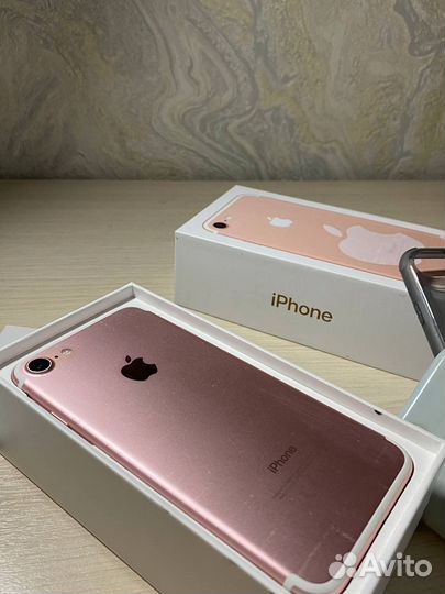 Телефон iPhone 7 32gb