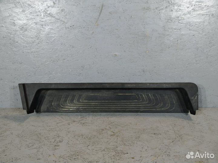 Накладка на порог левая Mercedes Vito W447