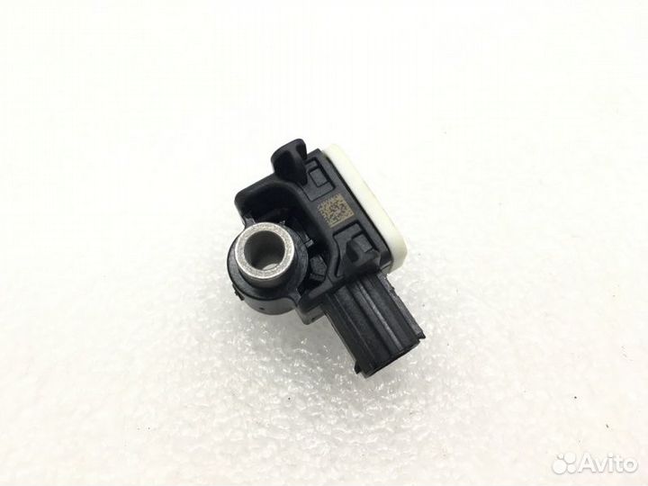 Датчик удара Mitsubishi Outlander 2020