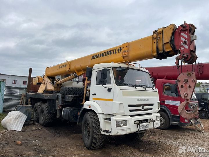 Аренда и услуги автокрана-вездехода, 25 т, 30.7 м, с гуськом 9 м