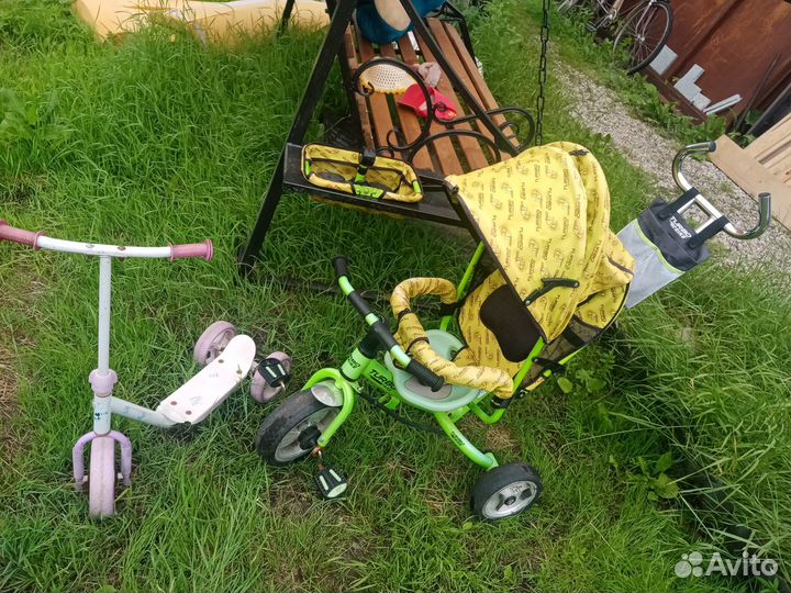 Трехколесный детский велосипед с ручкой бу