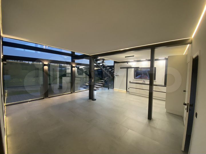 Дом 121 м² на участке 6,7 сот.