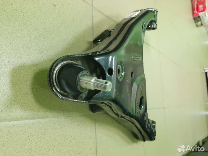 Рычаг пер левый Nissan Patrol Y62