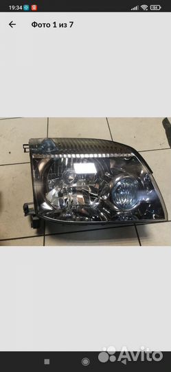 Фара передняя правая на Ниссан х- стрел т 30