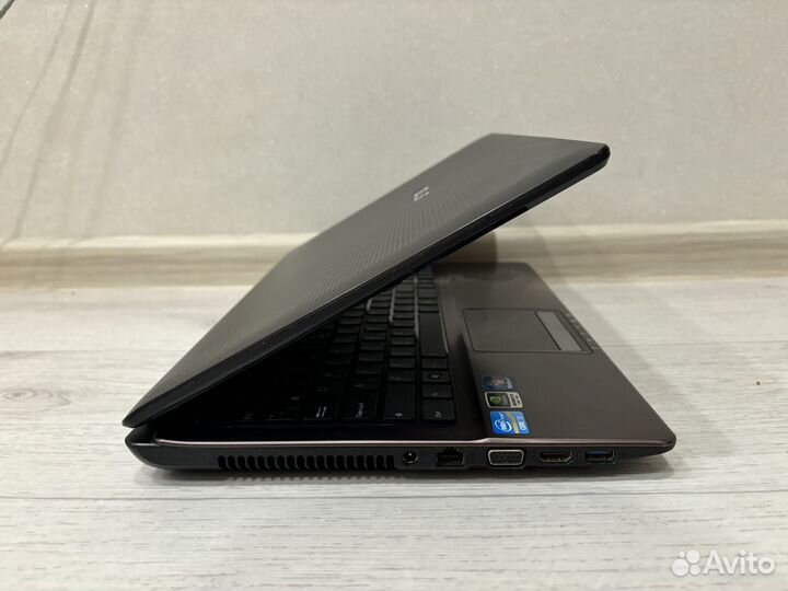 Быстрый Asus 15,6