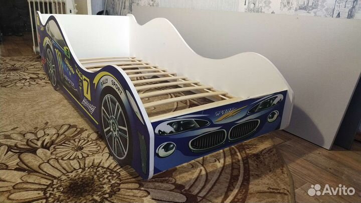 Кровать машина