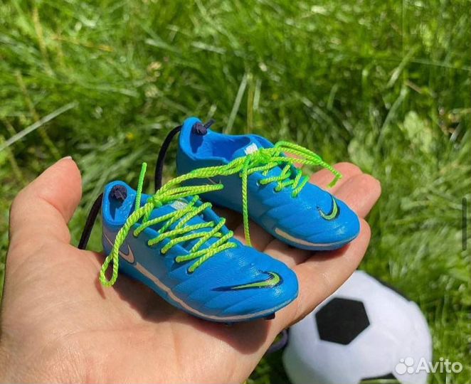 Подарок футболисту/ футбольные бутсы