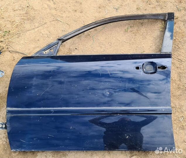 Дверь Toyota mark 2 blit