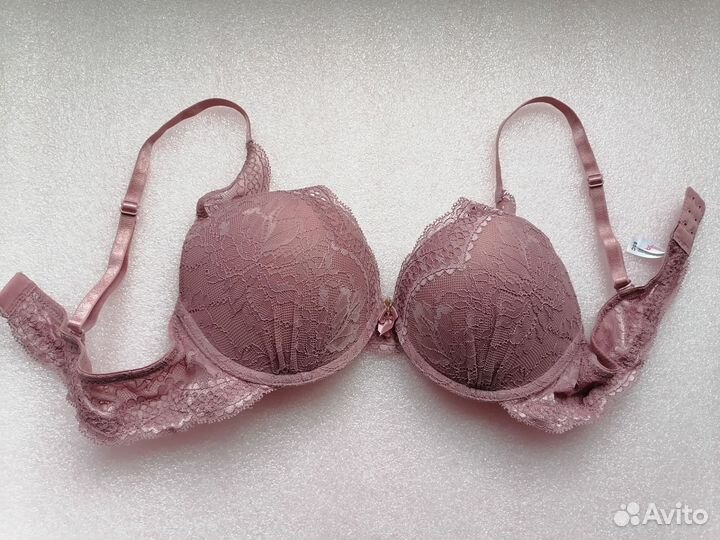 Бюстгалтер новый 85С