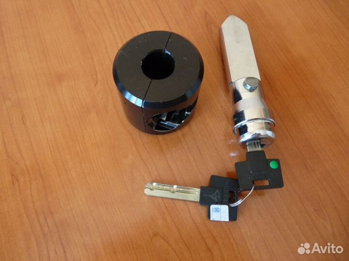 Замок на рулевой вал Mul-T-Lock (Израиль)