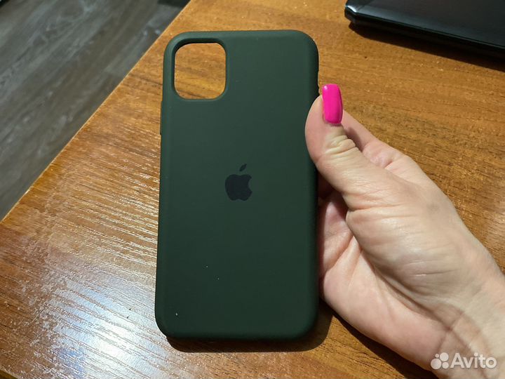 Чехол на iPhone 11
