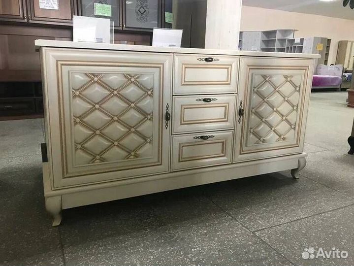 Комод Ванеcсa орех патина 1,6 м