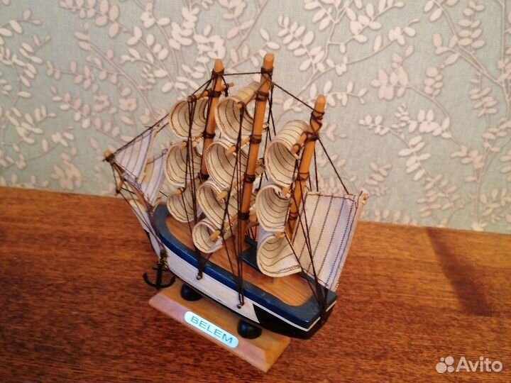 Модель корабля