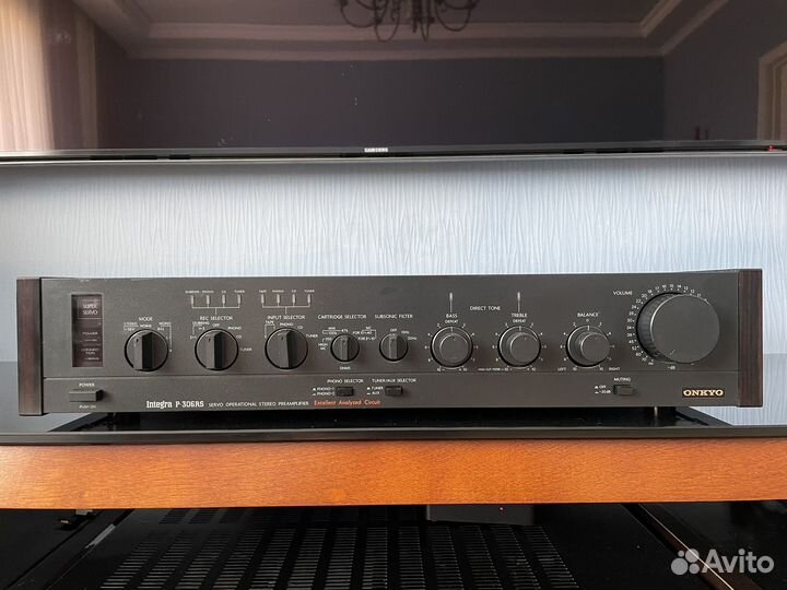 Предварительный усилитель Onkyo Integra P-306RS