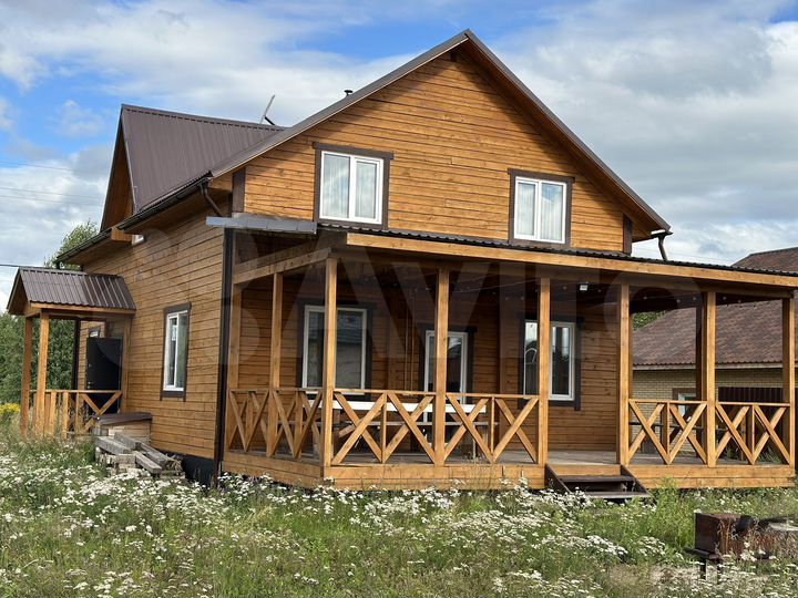 Коттедж 178 м² на участке 10 сот.