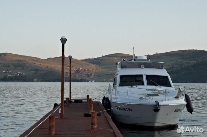 Катер Ferretti Altura 39