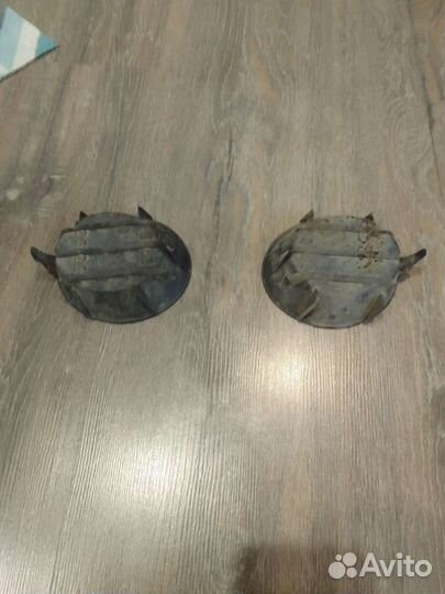 Заглушки бампера на Toyota