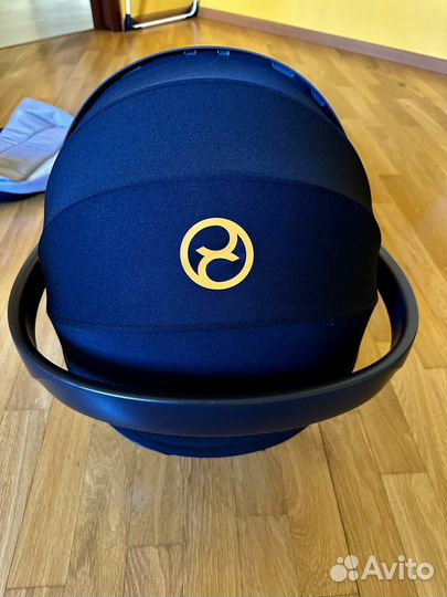 Продаю автокресло cybex cloud z