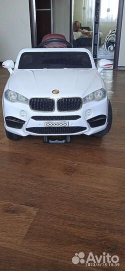 Детский электромобиль bmw