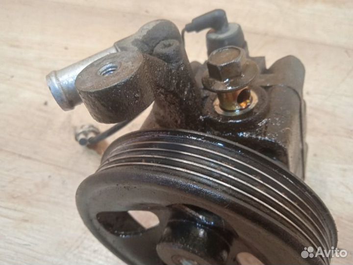 Насос гидроусилителя Subaru Legacy Outback B12 2.5