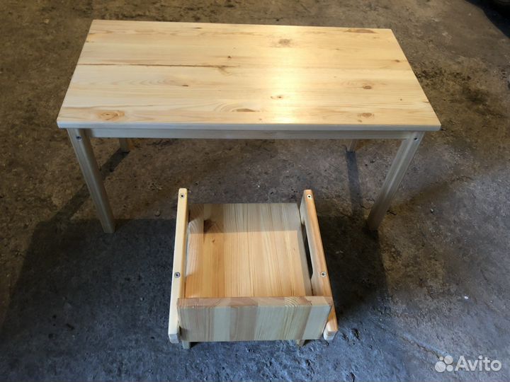 Детский стол и стул