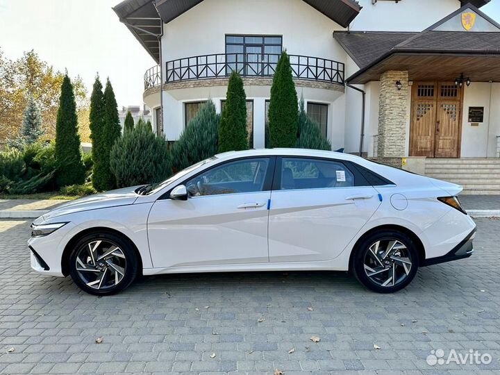 Hyundai Elantra 1.5 CVT, 2023, 35 км