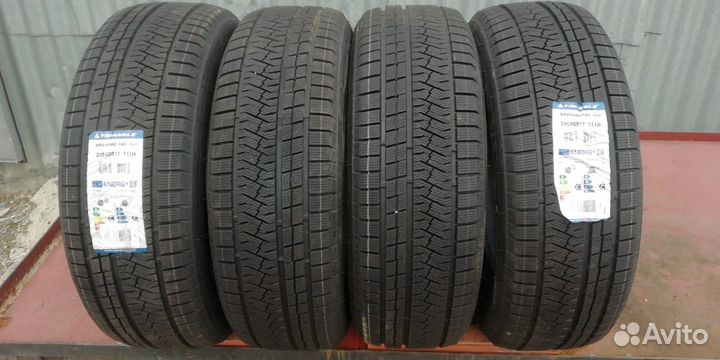 Triangle PL02 245/65 R17 111H