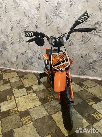 Велосипед-мотоцикл