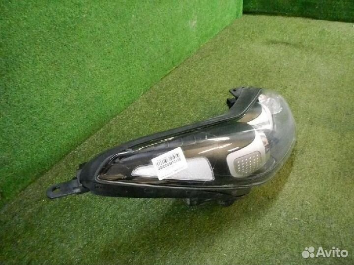 Фара правая Kia Sportage