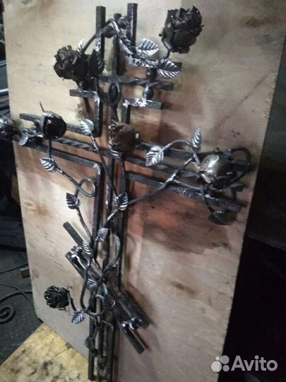 Крест кованый