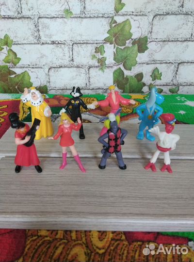 Игрушки из киндера