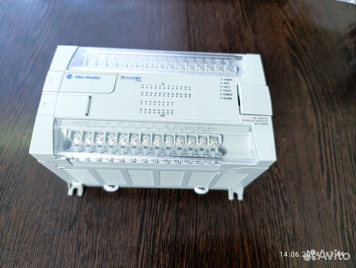 Контроллер Allen Bradley