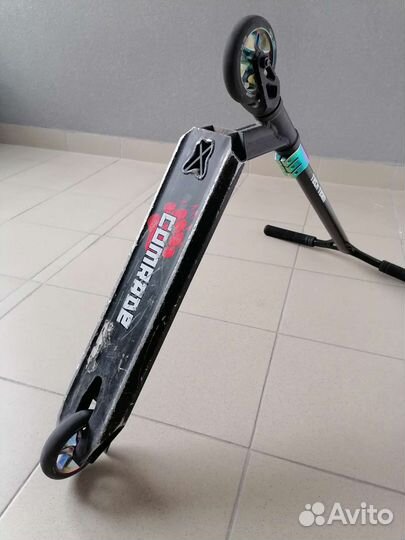 Трюковой самокат tech team comrade