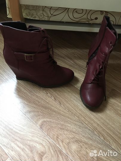 Ботильоны Stradivarius танкетка