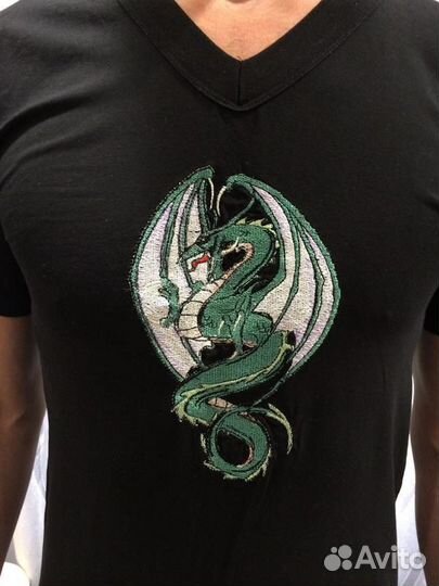 Машинная вышивка на одежде