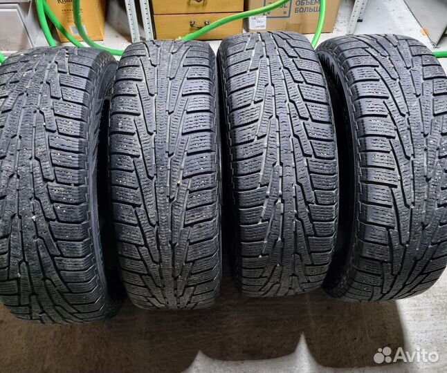 Nokian Tyres Hakkapeliitta R 235/60 R18 107R
