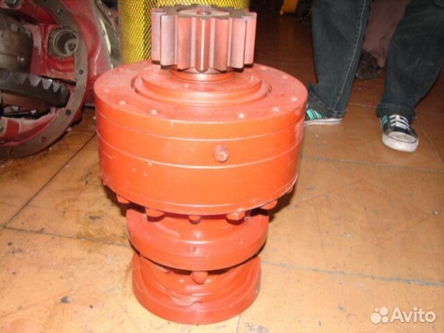 Редуктор поворота (башни крановой установки) xcmg