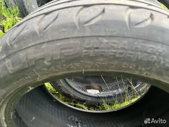 Kormoran Ultra High Performance 245/45 R17