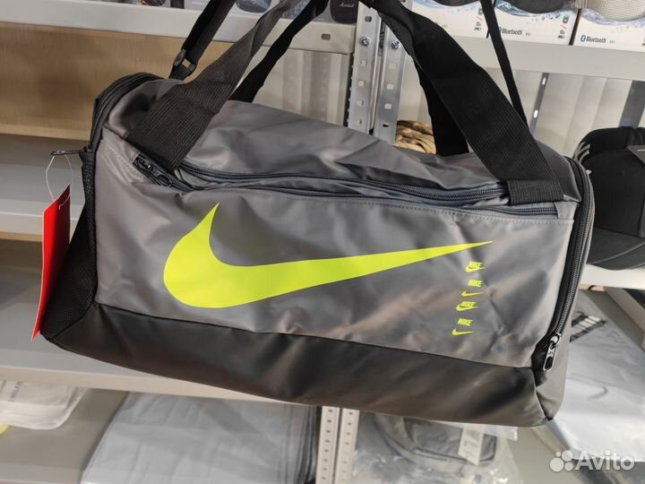 Спортивная сумка Nike серая