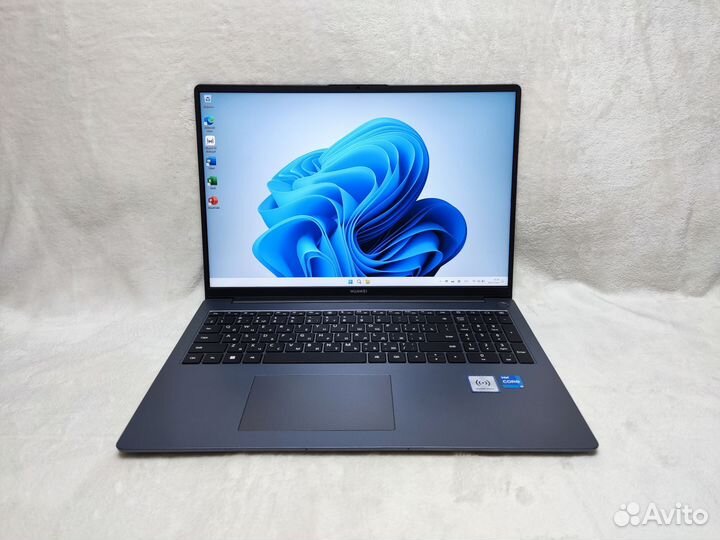 Huawei MateBook D16 I5 12450H 16/1024