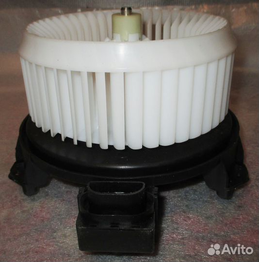 Мотор печки Toyota Corolla / Auris /Scion / Matrix