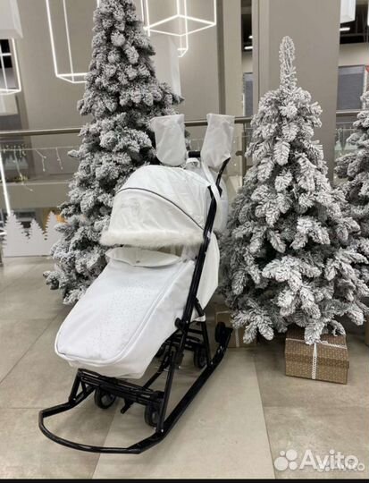 Коляска санки белые