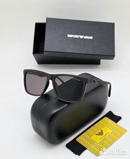 Солнцезащитные очки