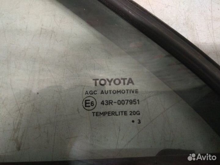 Форточка двери задняя левая Toyota Camry V50