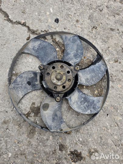 Вентилятор охлаждения Opel Movano