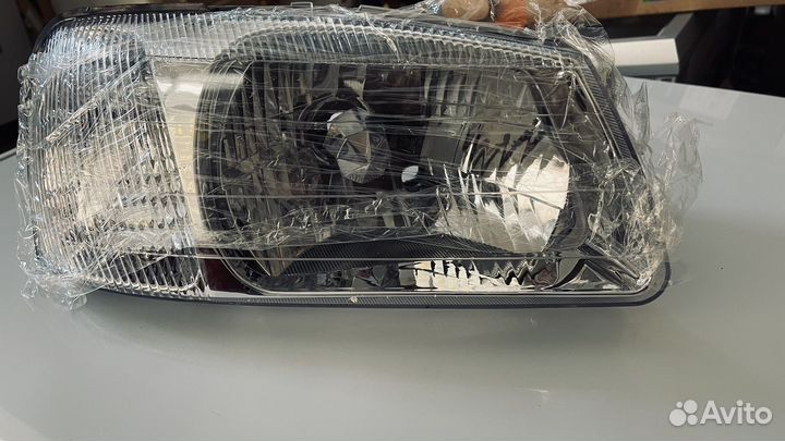 Фара на hyundai accent