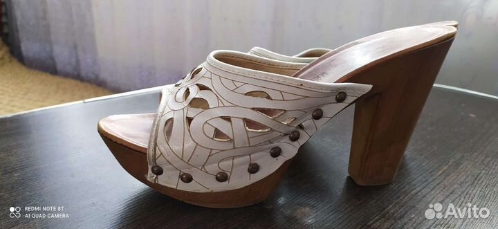 Шлепанцы женские 36 размер