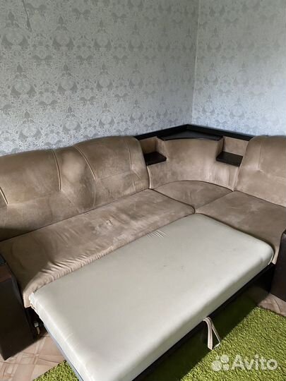 Угловой диван
