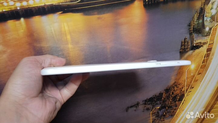 Samsung galaxy Tab E sim 16Gb