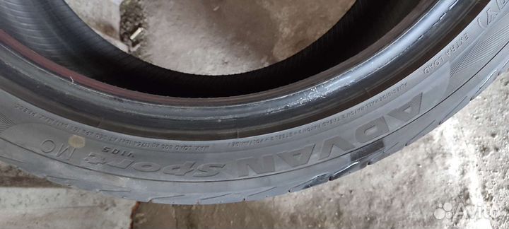 Yokohama Advan Sport V105 245/40 R19 и 275/35 R19 100Y